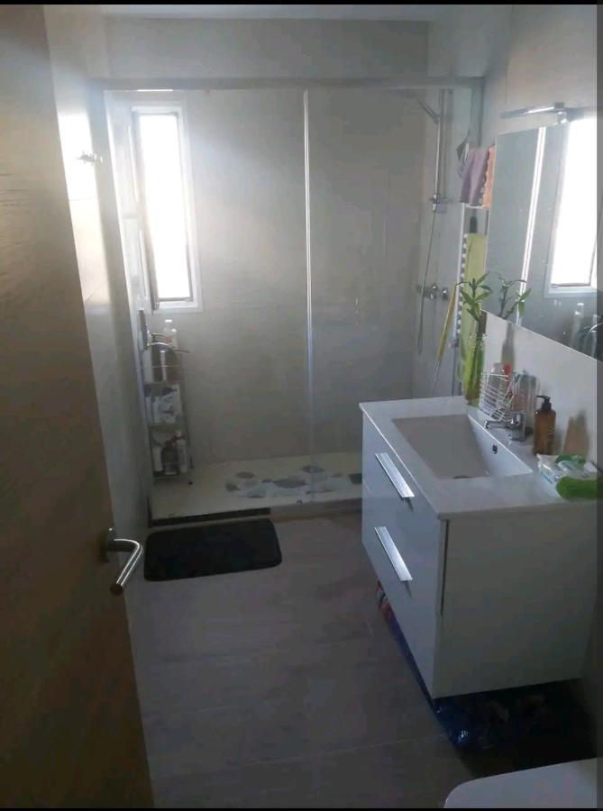 Amplia Habitacion En Vivienda Duplex Madrid Extérieur photo